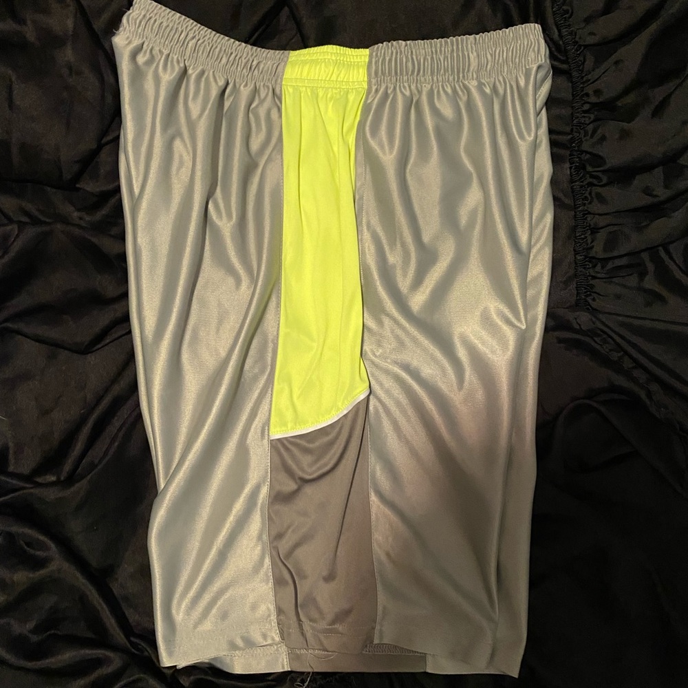Gym shorts / basketball shorts - Picture 3 of 6
